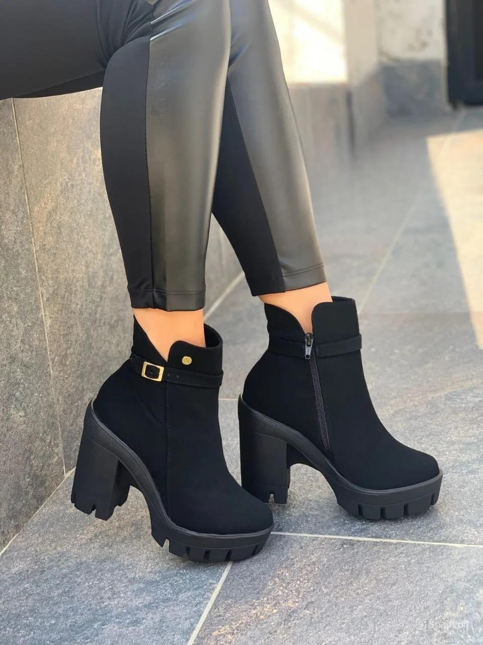 Botines de mujer Adele Negro